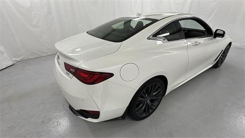 2022 INFINITI Q60 LUXE AWD