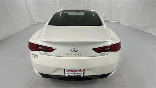 2022 INFINITI Q60 LUXE AWD