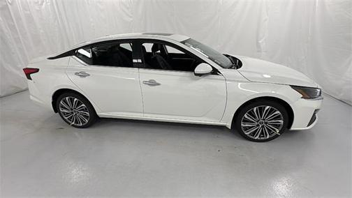 2025 Nissan Altima 2.5 SL