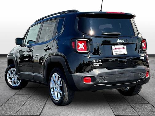 Black Clearcoat 2021 Jeep Renegade Latitude