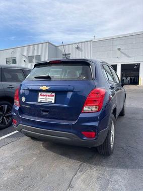 Blue Topaz Metallic 2017 Chevrolet Trax LS