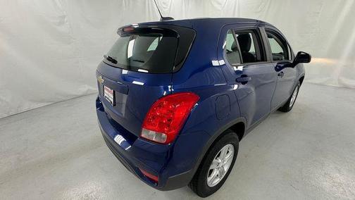 Blue Topaz Metallic 2017 Chevrolet Trax LS