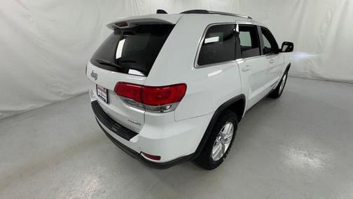 Bright White Clearcoat 2018 Jeep Grand Cherokee Laredo E