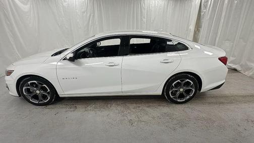 Summit White 2024 Chevrolet Malibu FWD 1LT
