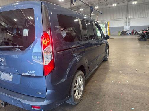 BLUE METALLIC 2022 Ford Transit Connect XLT w/Rear Liftgate