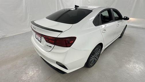 Snow White Pearl 2024 Kia Forte GT-Line