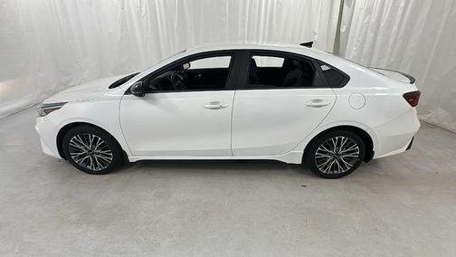 Snow White Pearl 2024 Kia Forte GT-Line