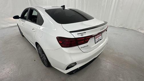 Snow White Pearl 2024 Kia Forte GT-Line