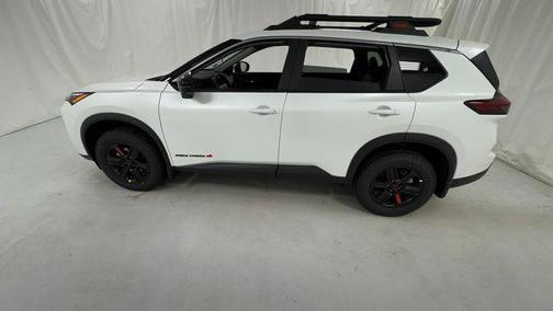 Everest White Pearl Tricoat 2026 Nissan Rogue Rock Creek