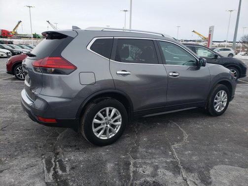 Gun Metallic 2017 Nissan Rogue SV