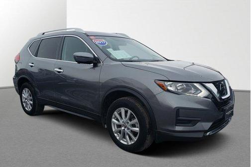Gun Metallic 2017 Nissan Rogue SV
