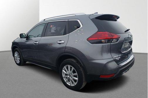 Gun Metallic 2017 Nissan Rogue SV