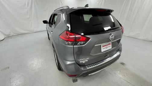 Gun Metallic 2017 Nissan Rogue SV