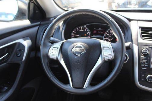 2016 Nissan Altima 2.5 SV