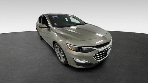 Mineral Gray Metallic 2022 Chevrolet Malibu FWD LT