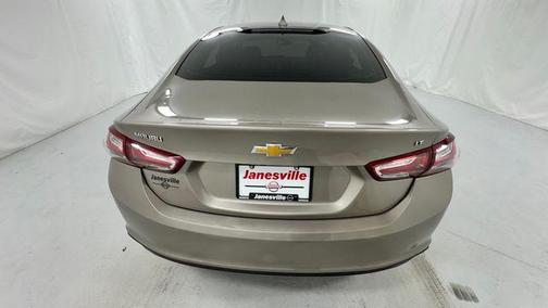 Mineral Gray Metallic 2022 Chevrolet Malibu FWD LT