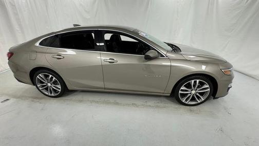 Mineral Gray Metallic 2022 Chevrolet Malibu FWD LT