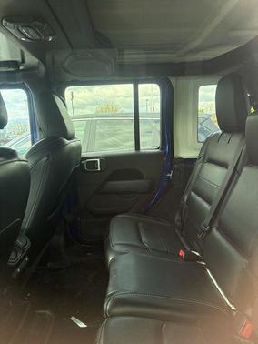 Ocean Blue Metallic Clearcoat 2019 Jeep Wrangler Unlimited Sahara
