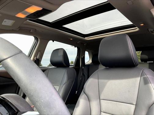 Super Black 2023 Nissan Rogue SL