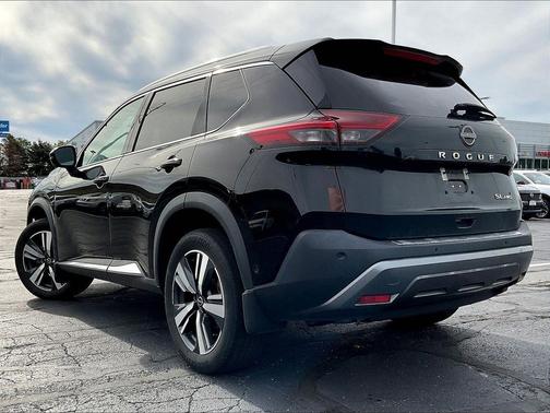 Super Black 2023 Nissan Rogue SL