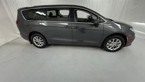 Granite Crystal Metallic Clearcoat 2023 Chrysler Pacifica Touring L