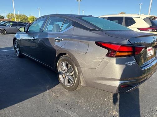 2022 Nissan Altima 2.5 SL