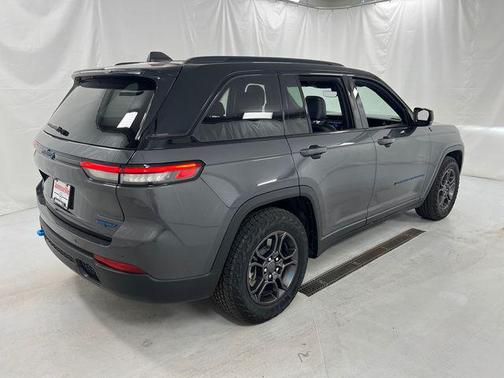 2024 Jeep Grand Cherokee 4xe Trailhawk Carb State Pkg
