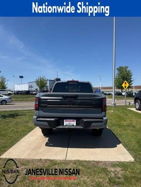 Boulder Gray Pearl 2026 Nissan Frontier PRO-4X