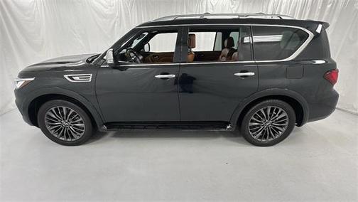 2023 INFINITI QX80 SENSORY AWD