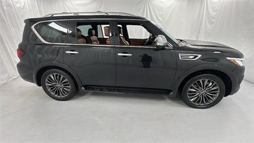 2023 INFINITI QX80 SENSORY AWD