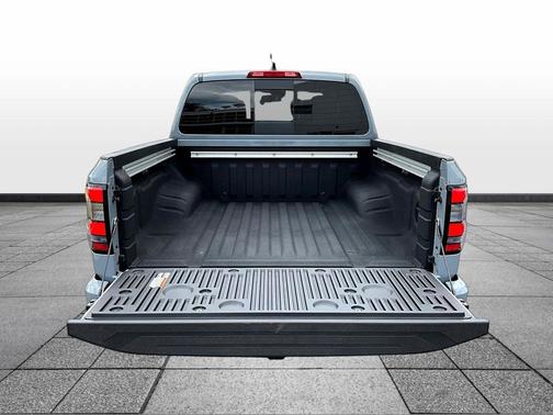 Boulder Gray Pearl 2026 Nissan Frontier PRO-4X