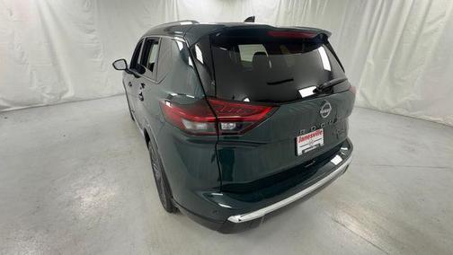 Obsidian Green 2026 Nissan Rogue Platinum