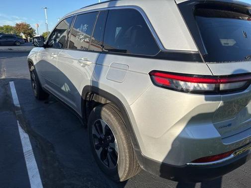 2023 Jeep Grand Cherokee 4xe Base