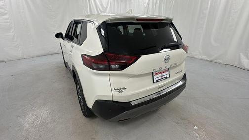 Pearl White Tricoat 2021 Nissan Rogue SV