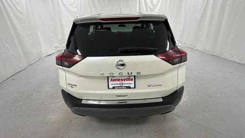 Pearl White Tricoat 2021 Nissan Rogue SV
