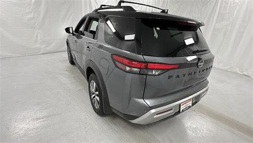 2025 Nissan Pathfinder SL 4WD