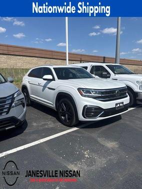 White 2022 Volkswagen Atlas Cross Sport 2.0T SEL