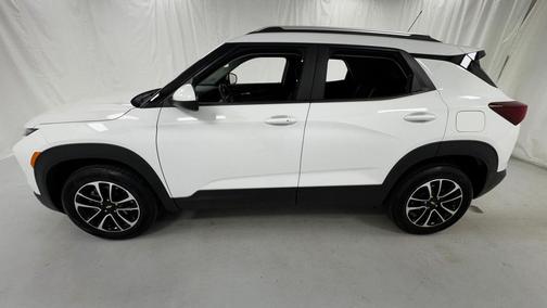 Summit White 2025 Chevrolet Trailblazer LT