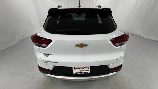 Summit White 2025 Chevrolet Trailblazer LT