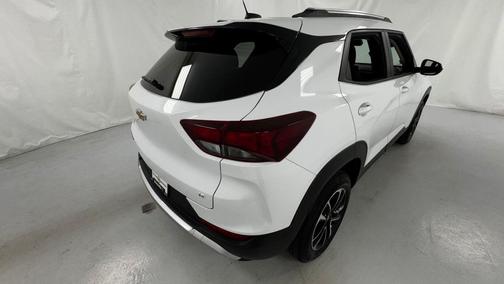 Summit White 2025 Chevrolet Trailblazer LT