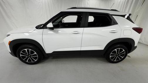 Summit White 2025 Chevrolet Trailblazer LT