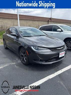 Granite Crystal Metallic Clearcoat 2015 Chrysler 200 S