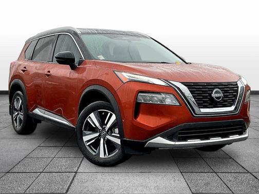 Sunset Drift Chromaflair/Super Black 2023 Nissan Rogue Platinum