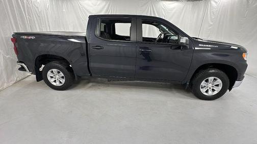 Dark Ash Metallic 2022 Chevrolet Silverado 1500 LT