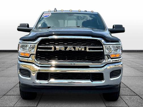 Billet Silver Metallic Clearcoat 2021 RAM 2500 Tradesman Crew Cab 4x4 6'4' Box
