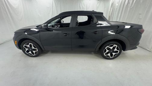 Phantom Black 2023 Hyundai SANTA CRUZ Limited