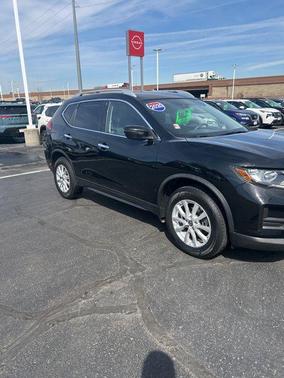 2020 Nissan Rogue SV