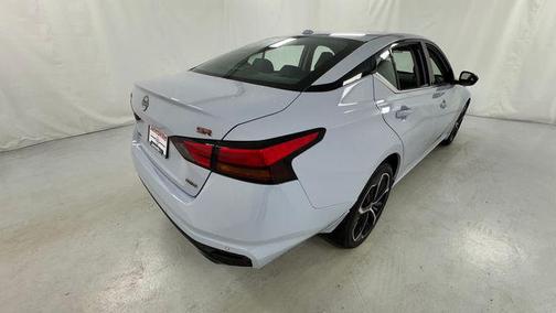 Gray Sky Pearl 2025 Nissan Altima SR AWD