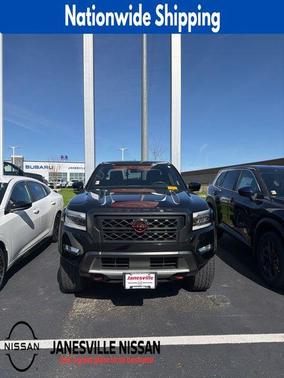 Super Black 2024 Nissan Frontier PRO-4X