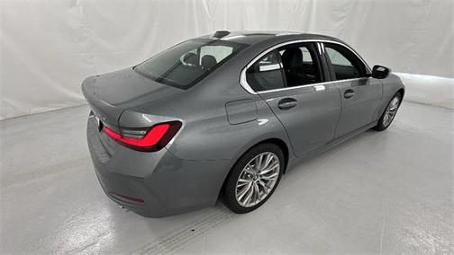 2024 BMW 330e xDrive